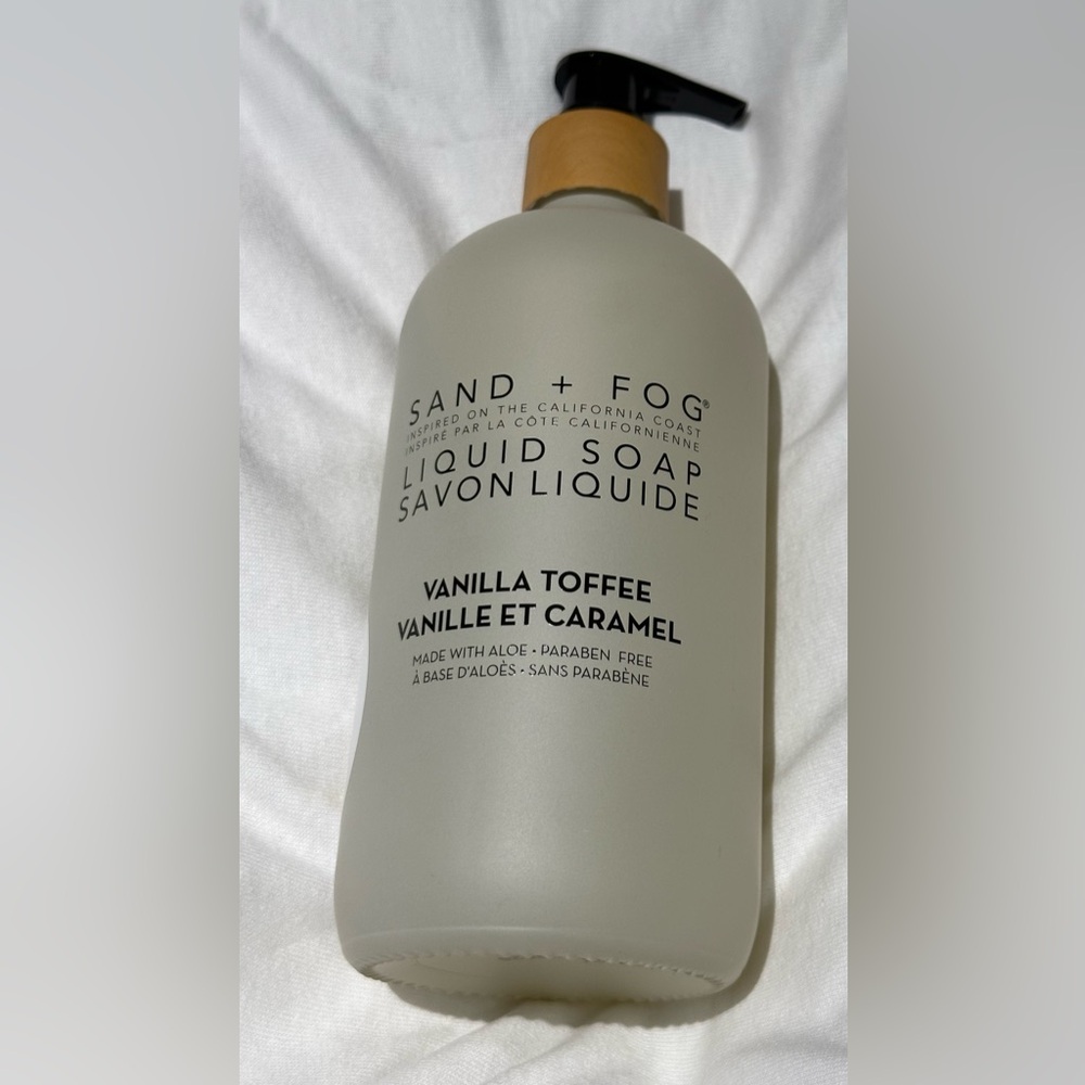 ✨New✨Sand + Fog: Vanilla Toffee Liquid Soap - Picture 6 of 6